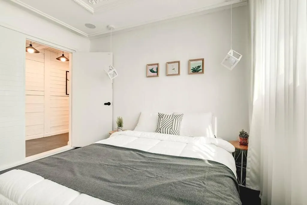 סיאול Hongdae 4Bed Room House 0*,