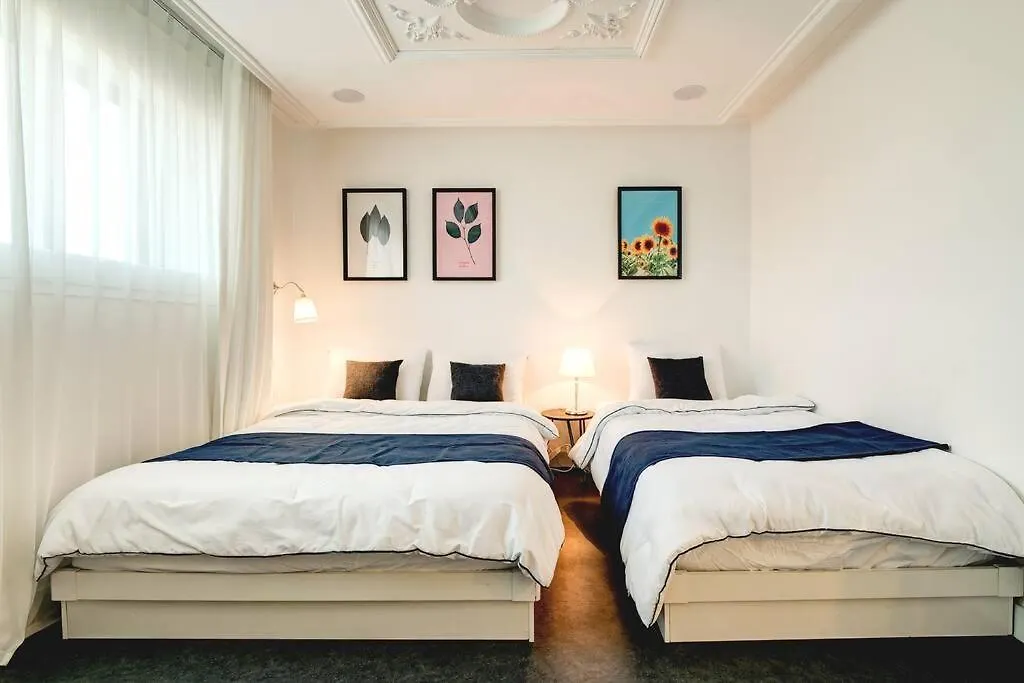 דירה סיאול Hongdae 4Bed Room House