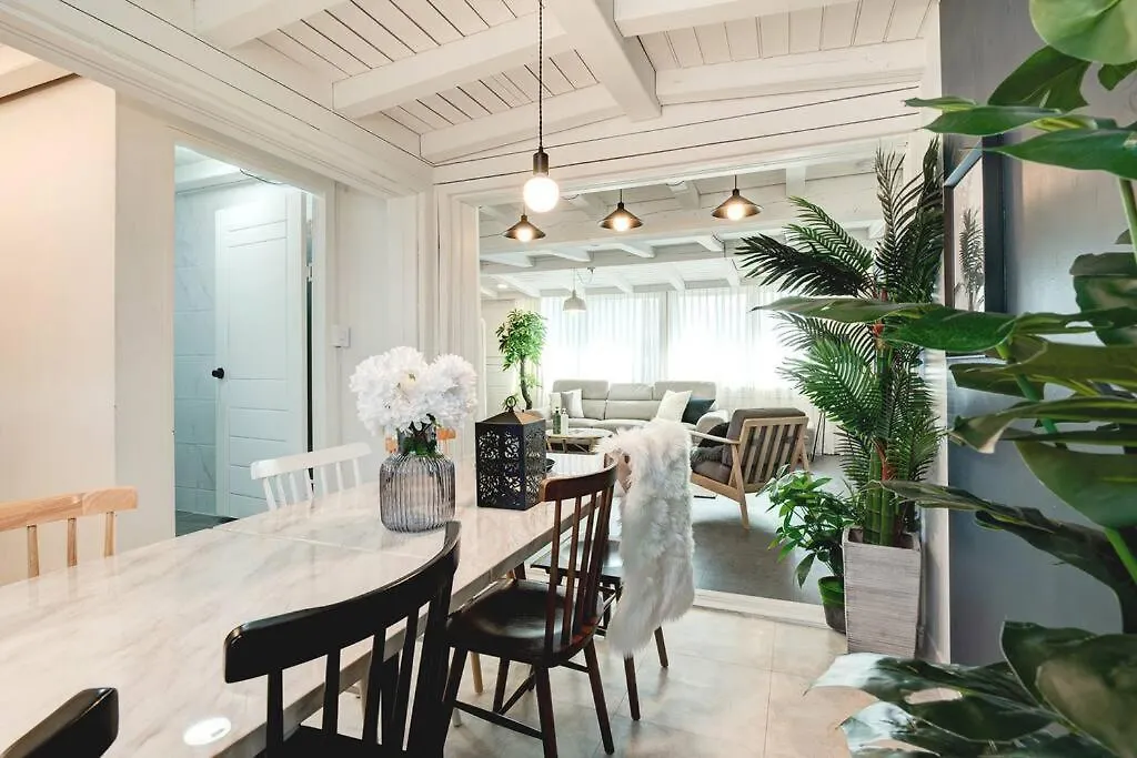 סיאול Hongdae 4Bed Room House