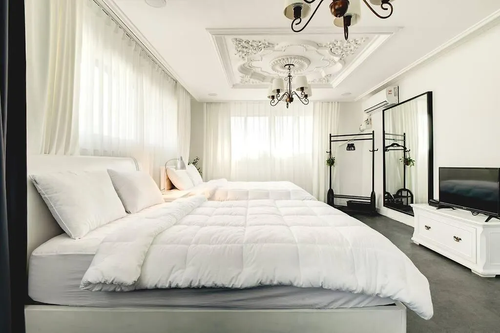 Hongdae 4Bed Room House 서울특별시 0*,  대한민국